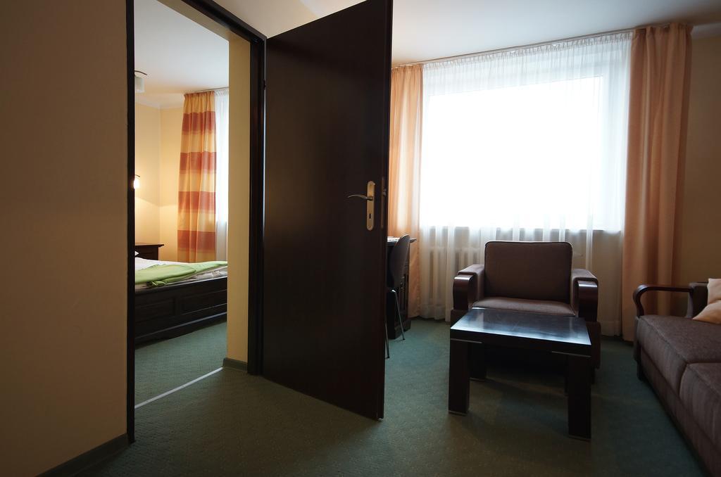 Hotel Kamena Хелм Экстерьер фото