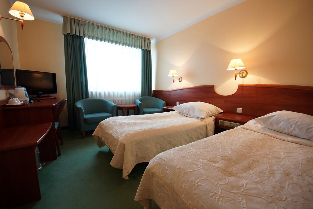 Hotel Kamena Хелм Экстерьер фото