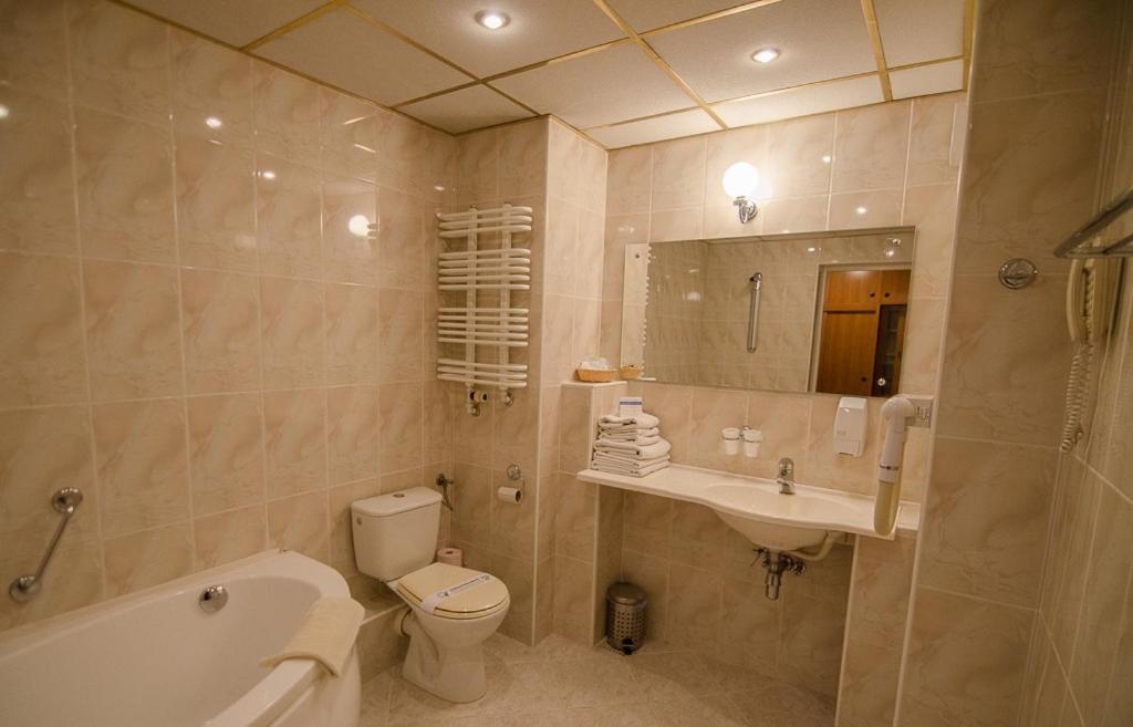 Hotel Kamena Хелм Экстерьер фото
