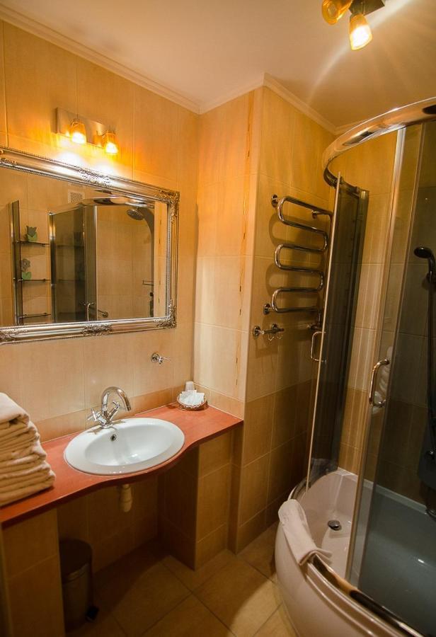 Hotel Kamena Хелм Экстерьер фото